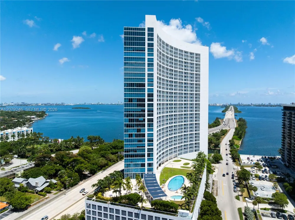 601 NE 36th St #1412 Miami, FL 33137