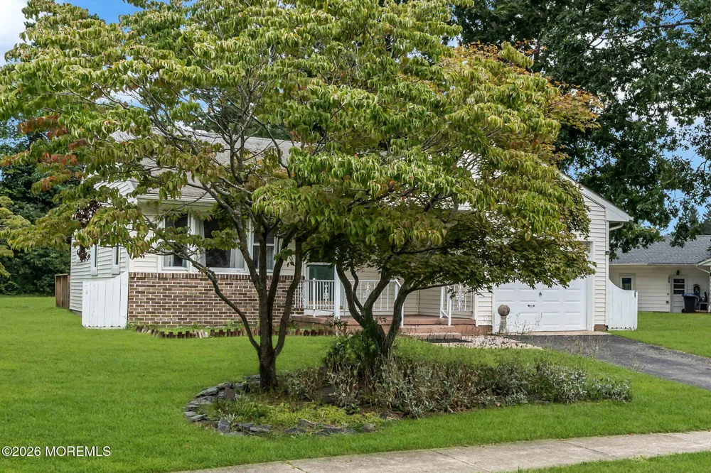 75 Columbine Circle Toms River, NJ 08755