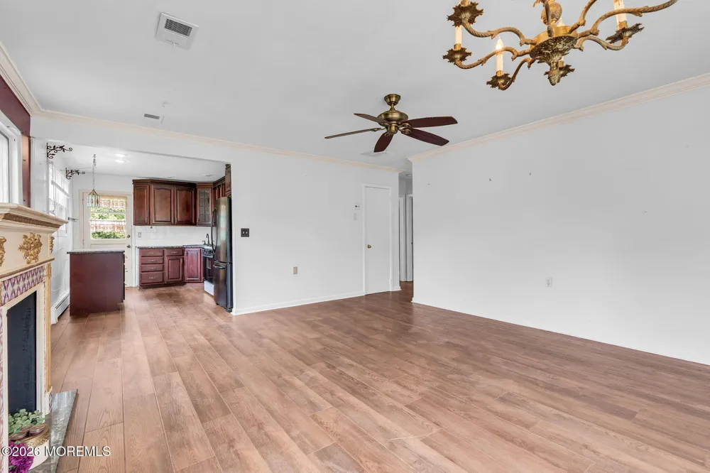 75 Columbine Circle Toms River, NJ 08755