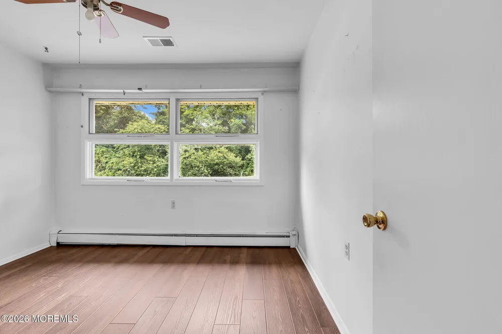 75 Columbine Circle Toms River, NJ 08755