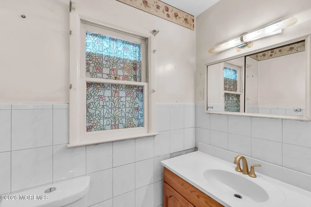 75 Columbine Circle Toms River, NJ 08755
