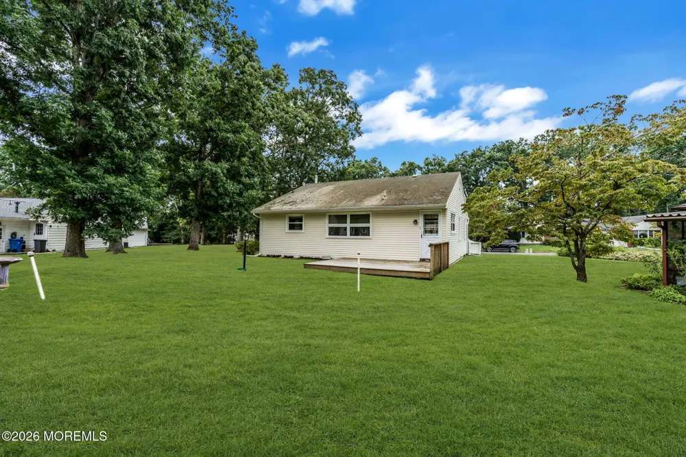 75 Columbine Circle Toms River, NJ 08755