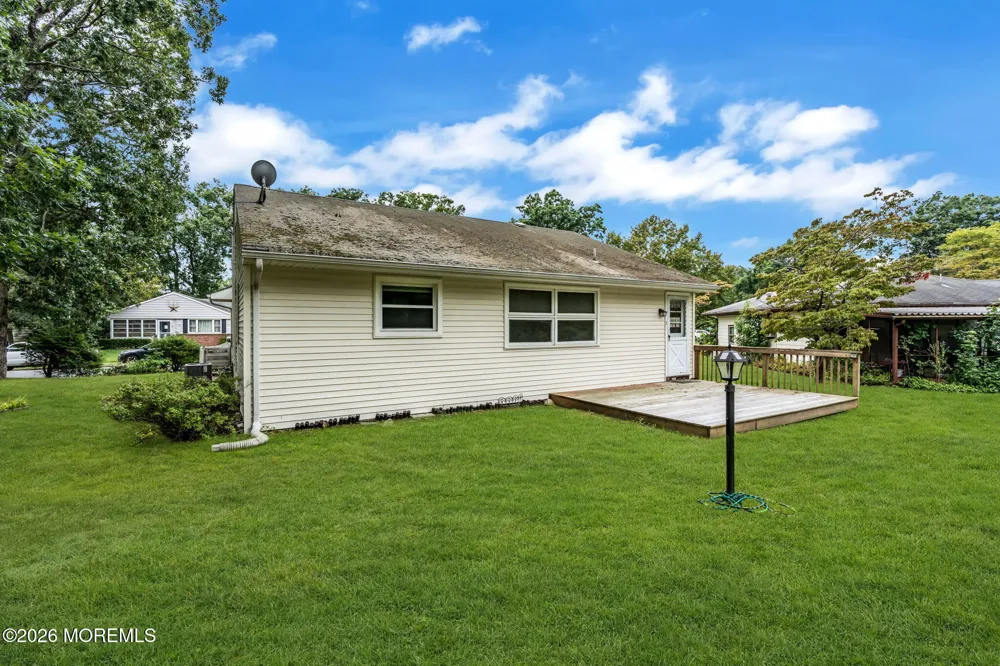 75 Columbine Circle Toms River, NJ 08755