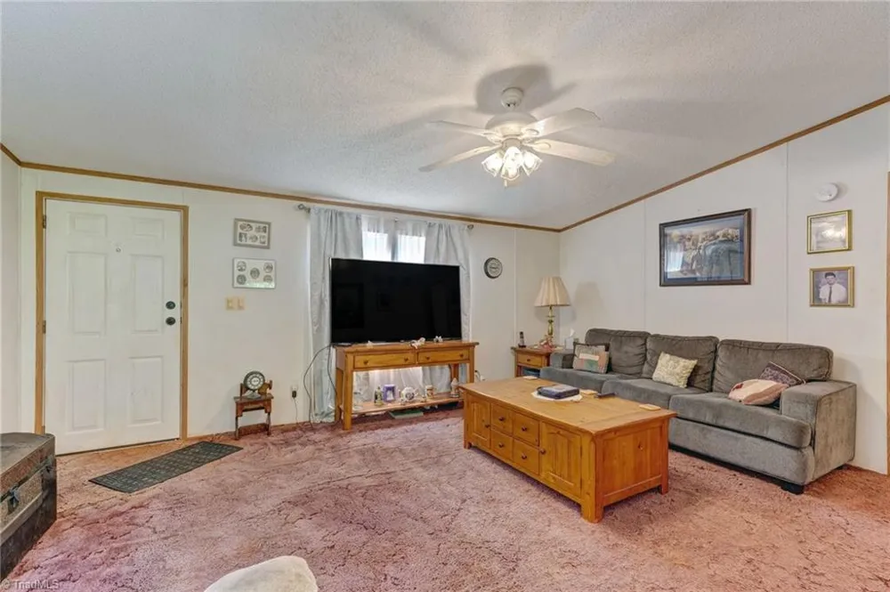 1082 Raccoon Court Reidsville, NC 27320