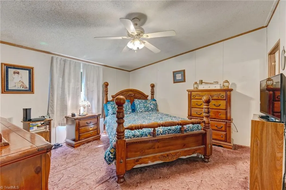 1082 Raccoon Court Reidsville, NC 27320