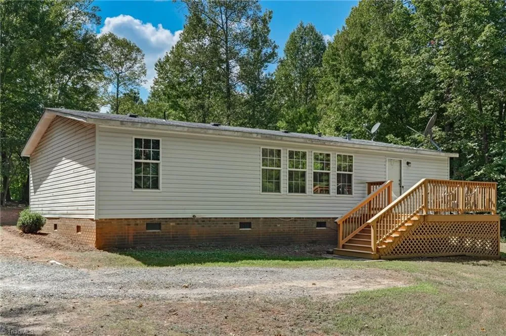 1082 Raccoon Court Reidsville, NC 27320