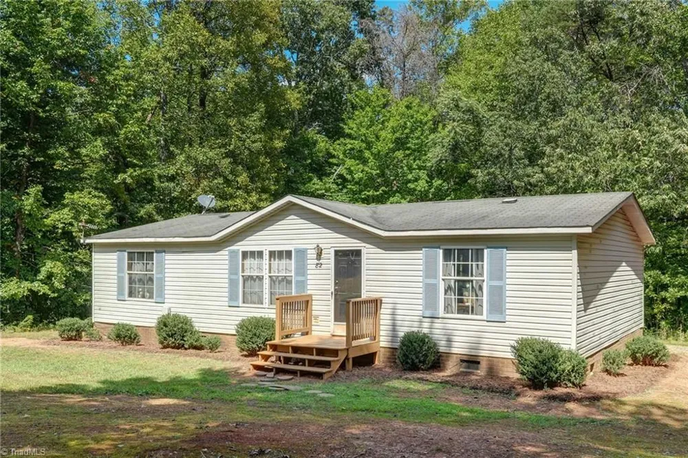 1082 Raccoon Court Reidsville, NC 27320