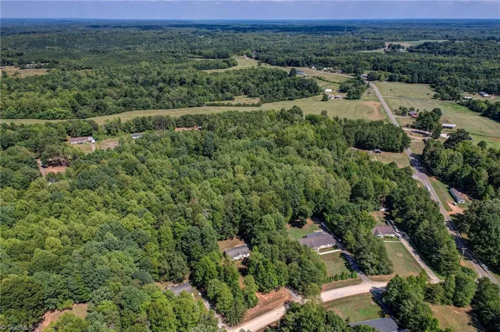 1082 Raccoon Court Reidsville, NC 27320