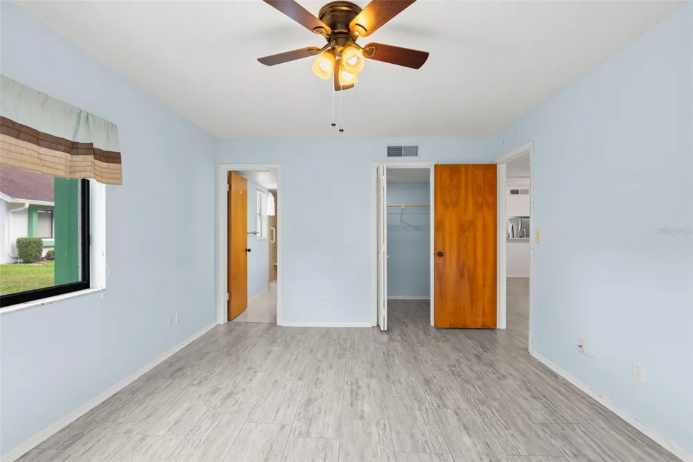 2502 ROYAL PINES CIRCLE #5C Clearwater, FL 33763