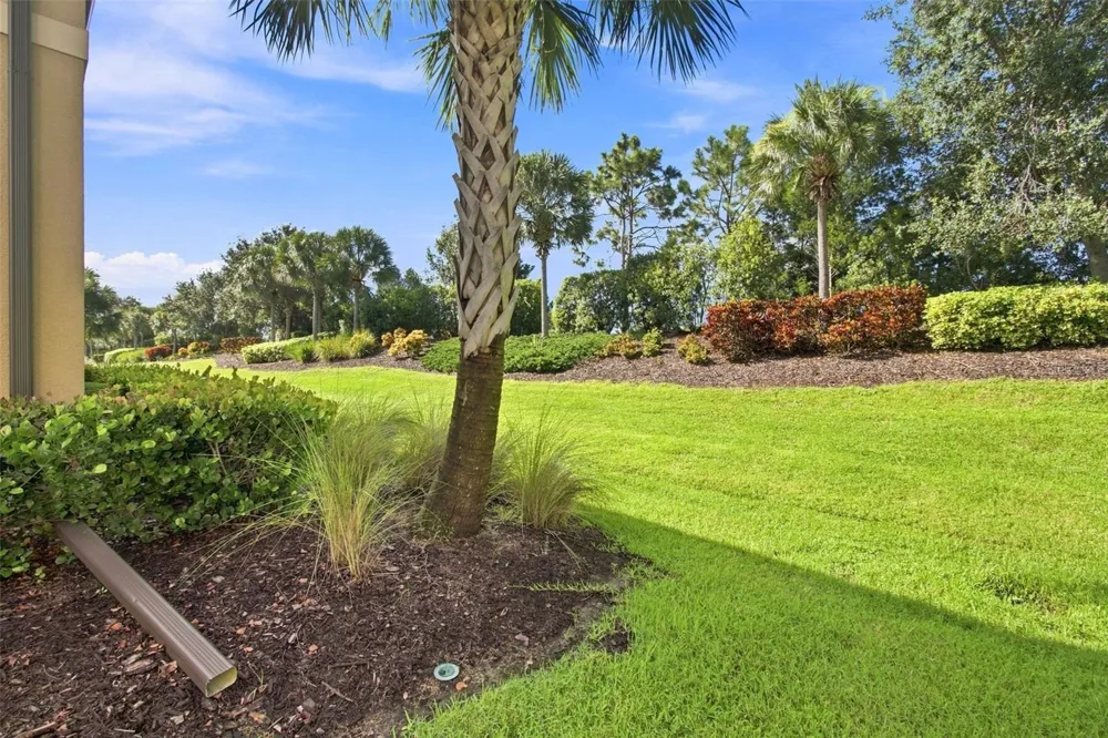 13608 MESSINA LOOP #103 Bradenton, FL 34211