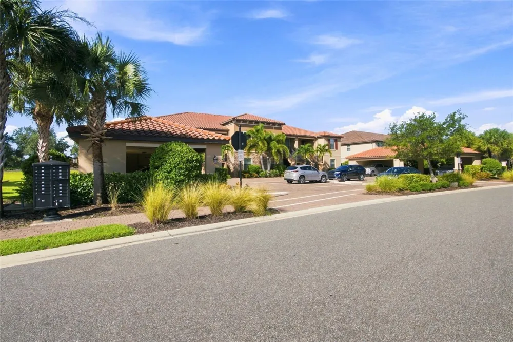 13608 MESSINA LOOP #103 Bradenton, FL 34211