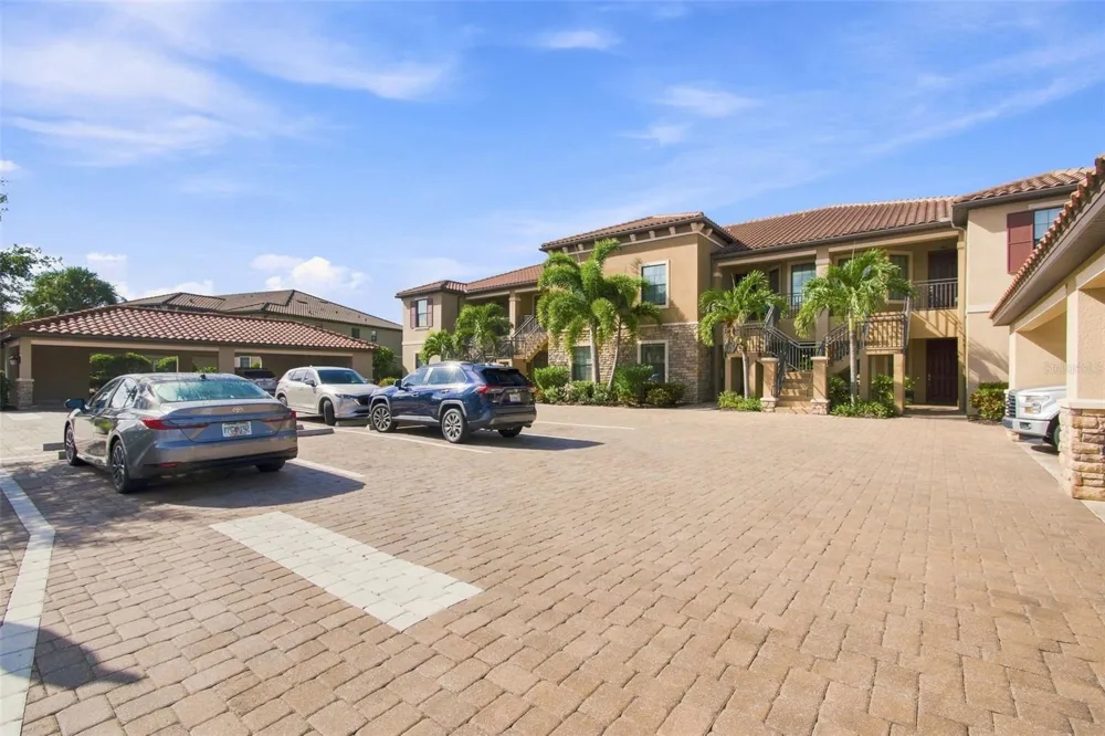13608 MESSINA LOOP #103 Bradenton, FL 34211