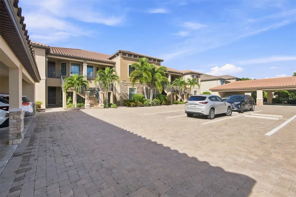 13608 MESSINA LOOP #103 Bradenton, FL 34211