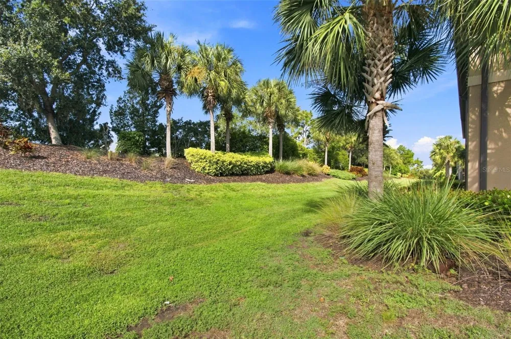 13608 MESSINA LOOP #103 Bradenton, FL 34211