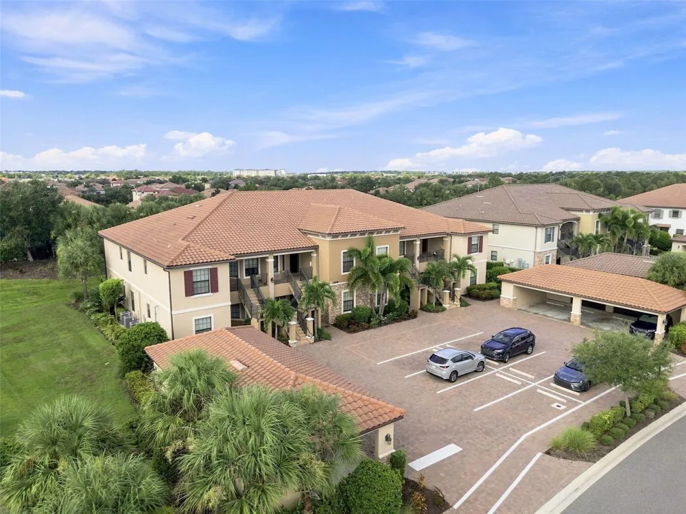 13608 MESSINA LOOP #103 Bradenton, FL 34211