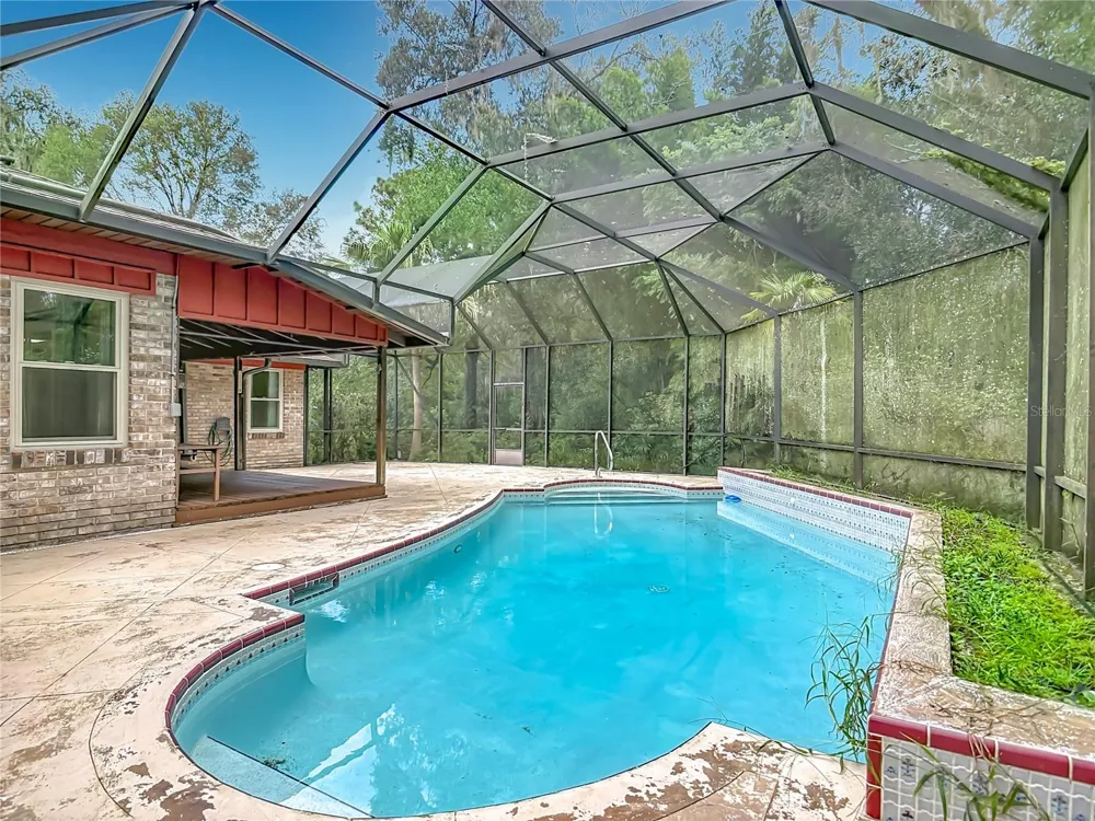 1032 VALLEY FORGE ROAD Deland, FL 32720