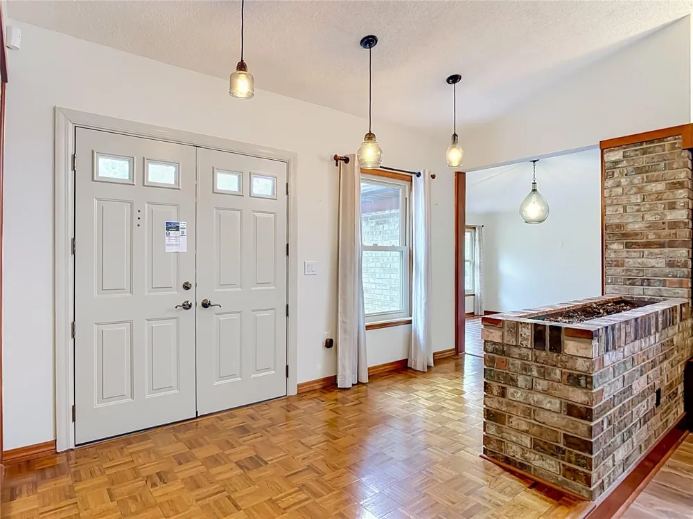 1032 VALLEY FORGE ROAD Deland, FL 32720