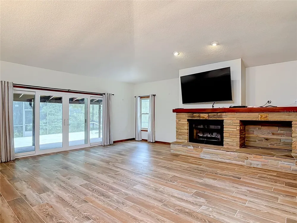 1032 VALLEY FORGE ROAD Deland, FL 32720