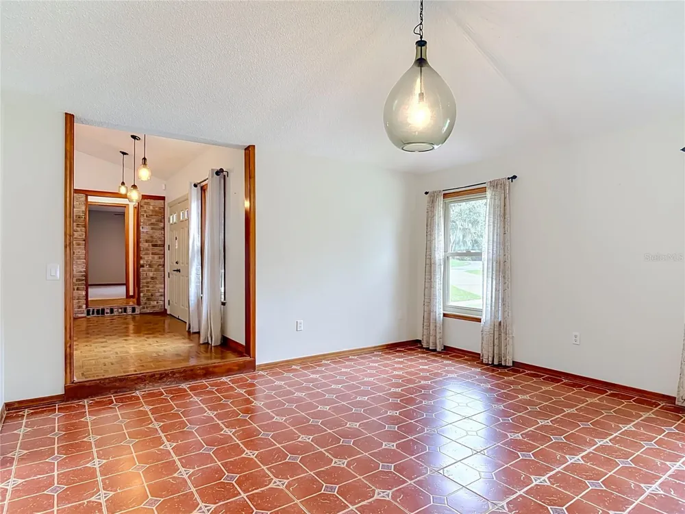 1032 VALLEY FORGE ROAD Deland, FL 32720