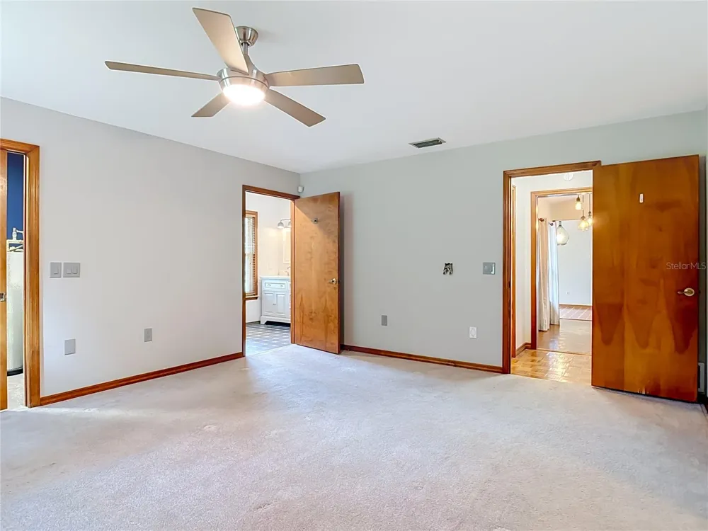 1032 VALLEY FORGE ROAD Deland, FL 32720
