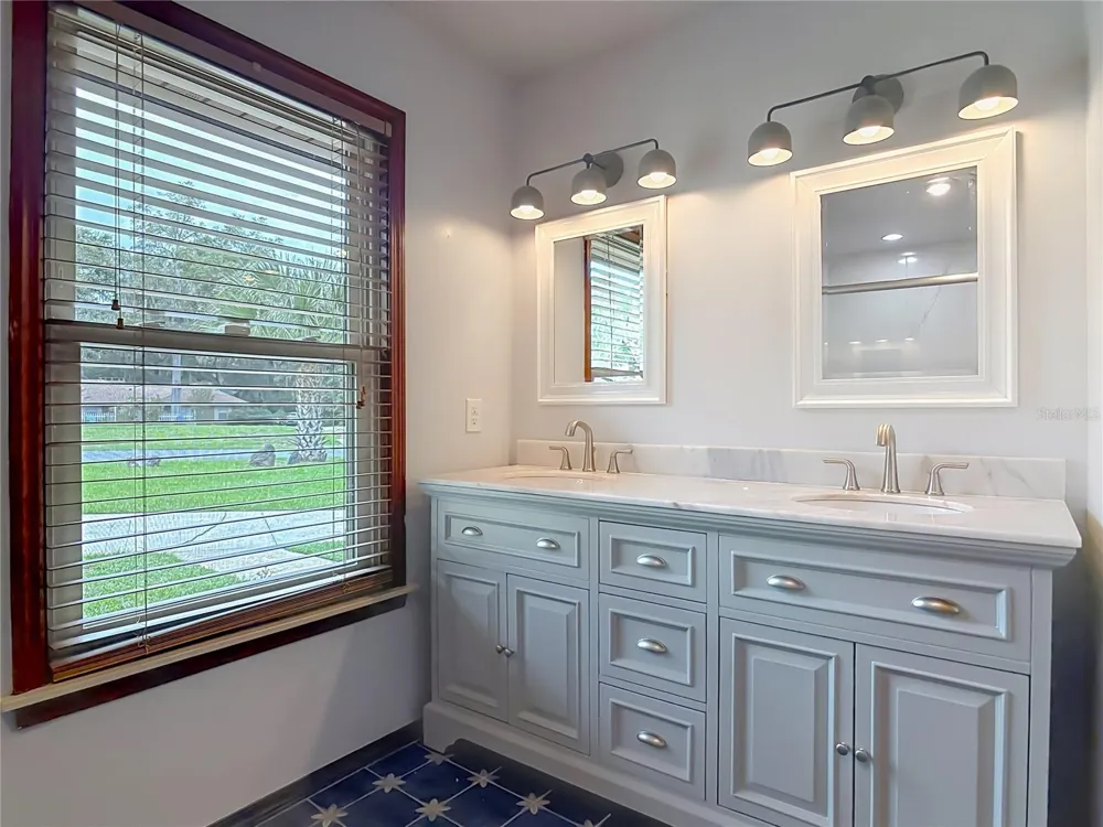 1032 VALLEY FORGE ROAD Deland, FL 32720