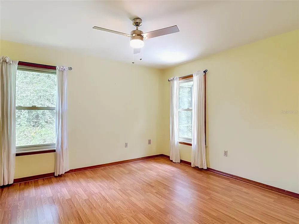 1032 VALLEY FORGE ROAD Deland, FL 32720