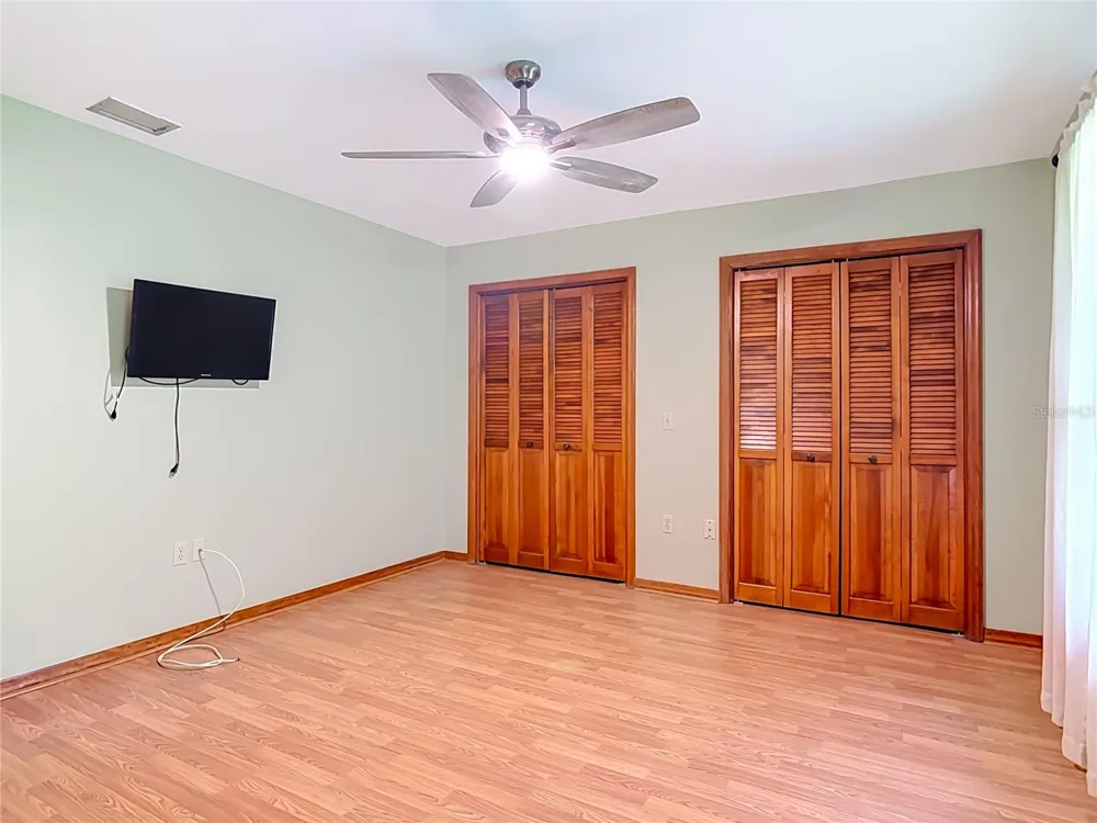 1032 VALLEY FORGE ROAD Deland, FL 32720