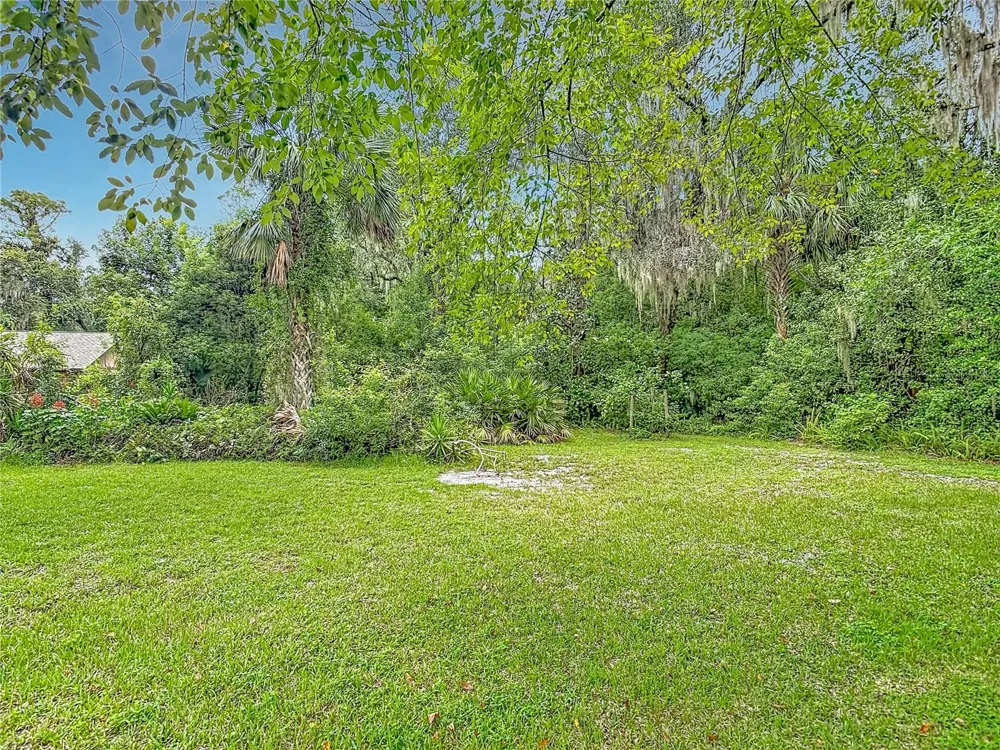 1032 VALLEY FORGE ROAD Deland, FL 32720