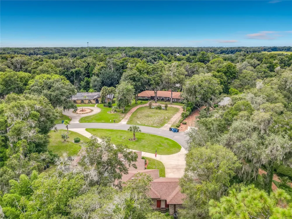 1032 VALLEY FORGE ROAD Deland, FL 32720