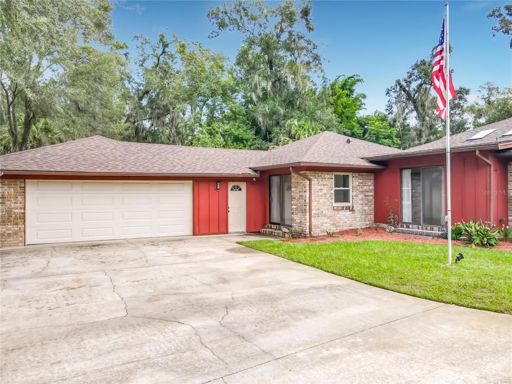 1032 VALLEY FORGE ROAD Deland, FL 32720