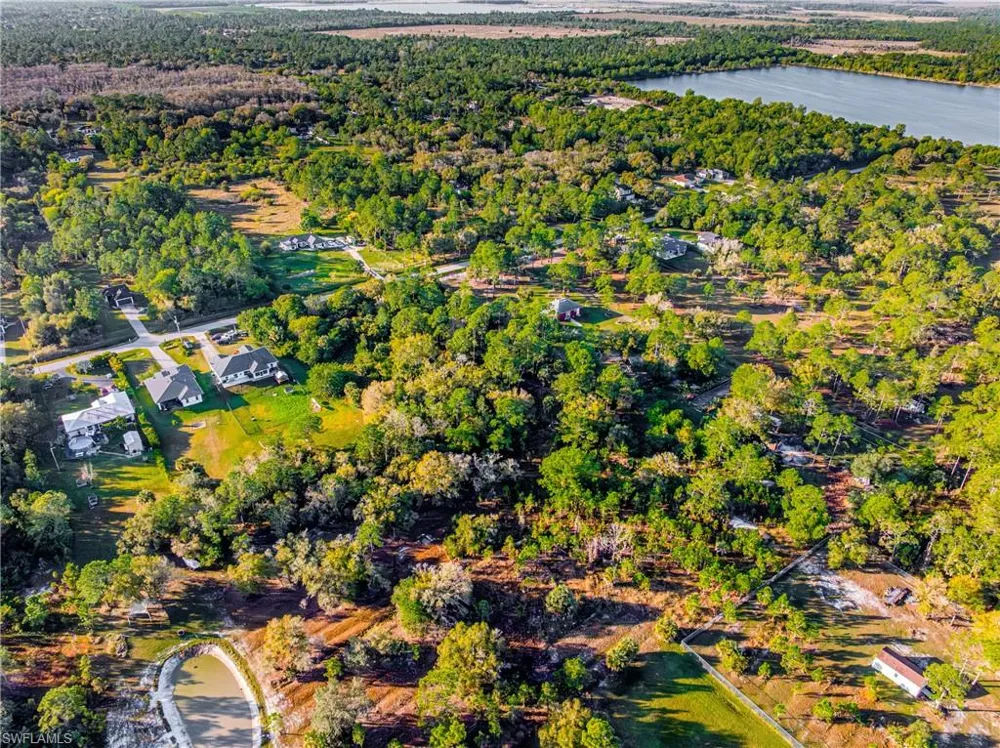68th Avenue NE Naples, FL 34120