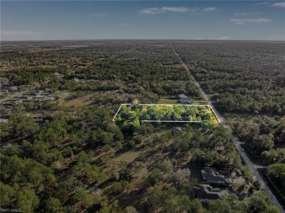 68th Avenue NE Naples, FL 34120