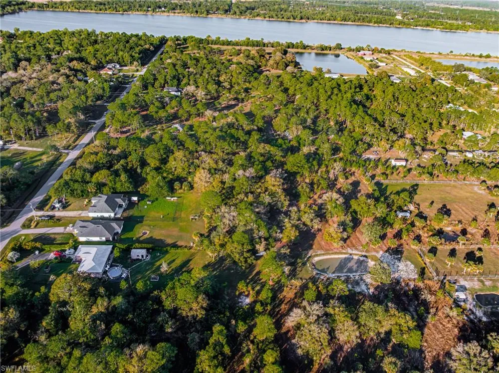 68th Avenue NE Naples, FL 34120