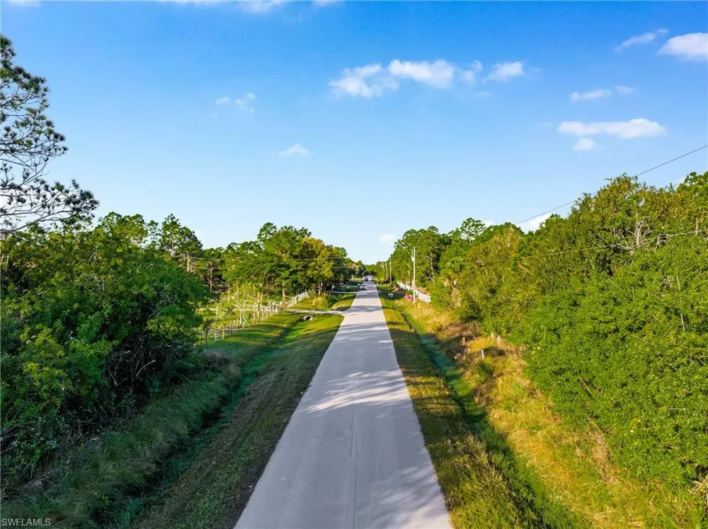 68th Avenue NE Naples, FL 34120