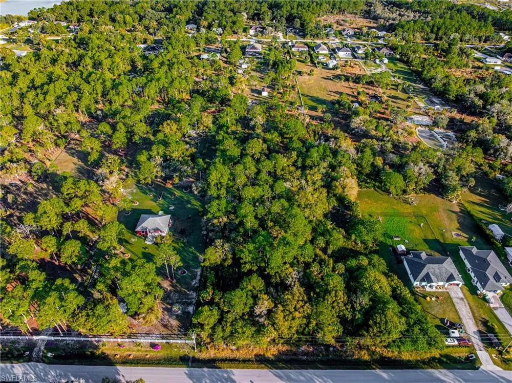 68th Avenue NE Naples, FL 34120