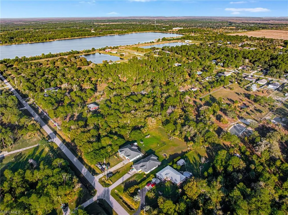 68th Avenue NE Naples, FL 34120