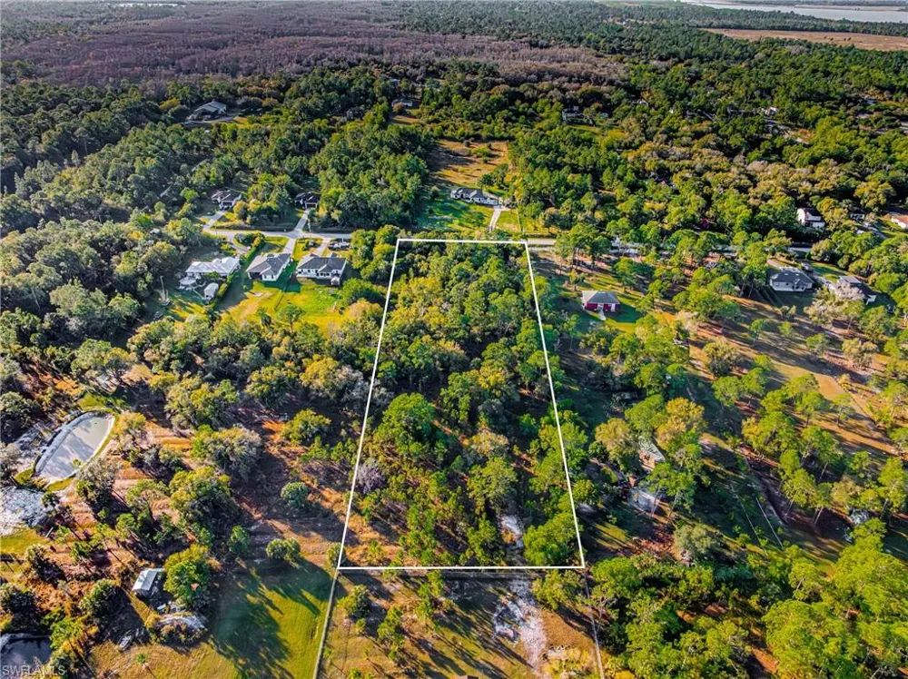 68th Avenue NE Naples, FL 34120