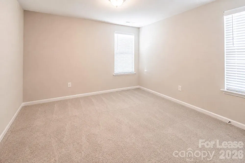 4320 Staffordshire Lane Charlotte, NC 28213