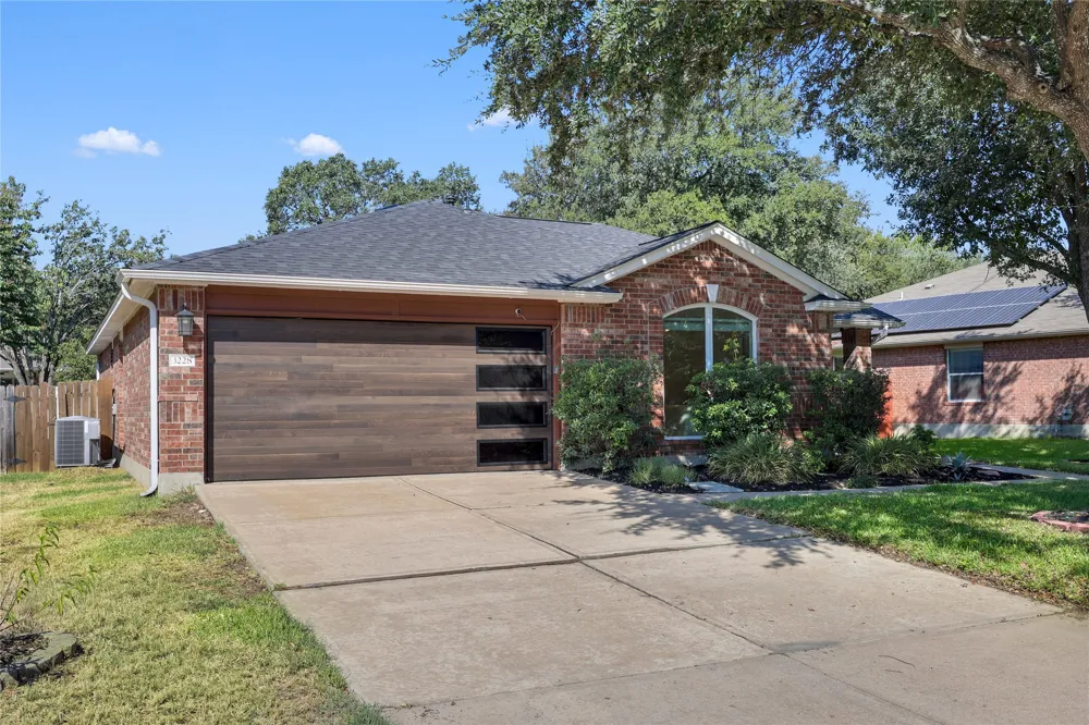 3228 Arroyo Bluff Lane Round Rock, TX 78681