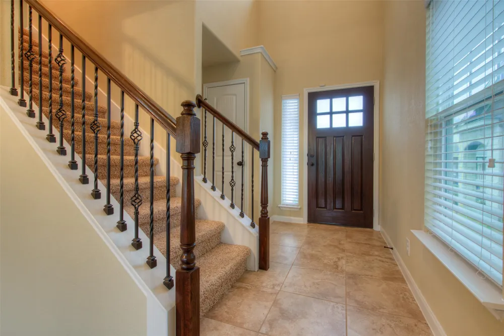 8608 White Ibis Drive Austin, TX 78729