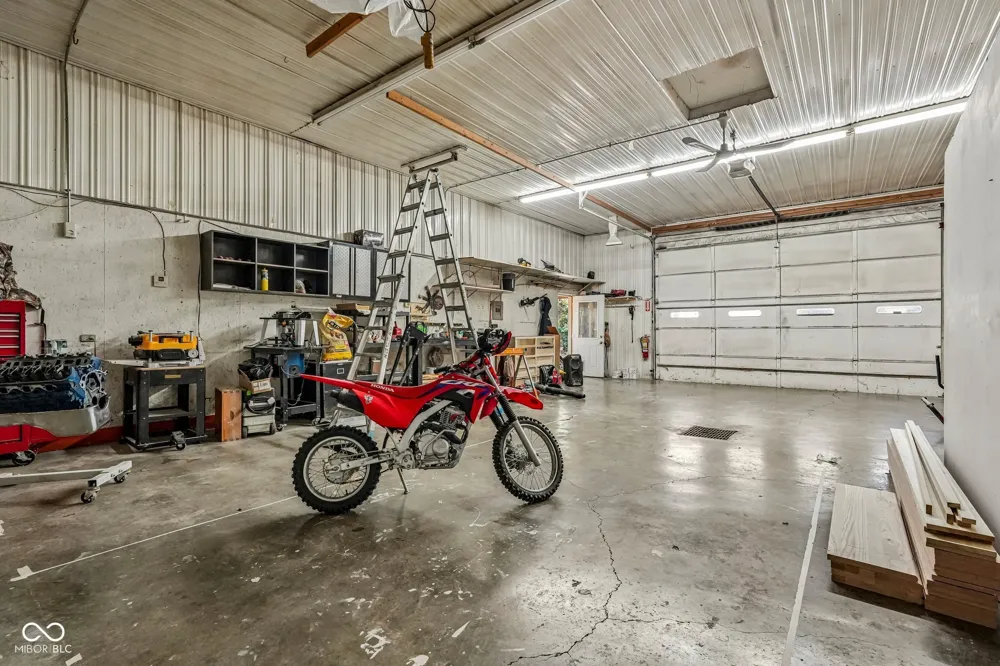6575 E 171st Street Noblesville, IN 46062