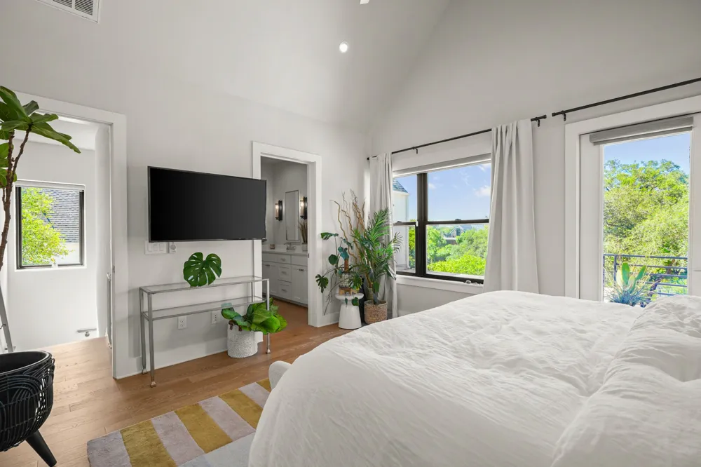 3115 Clawson Road #301 Austin, TX 78704