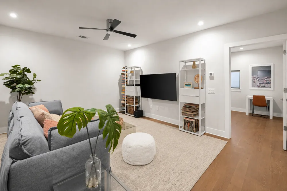 3115 Clawson Road #301 Austin, TX 78704