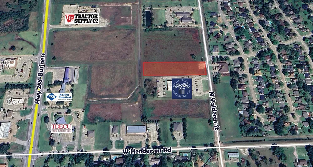 2927 Valderas Street Angleton, TX 77515