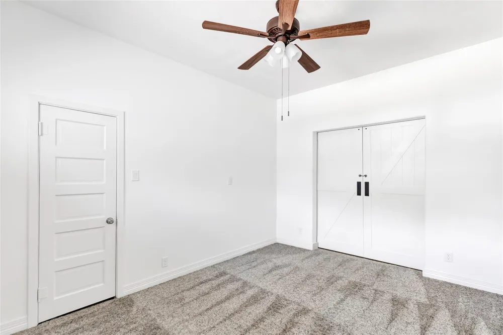 103 W Barrow Street Dayton, TX 77535