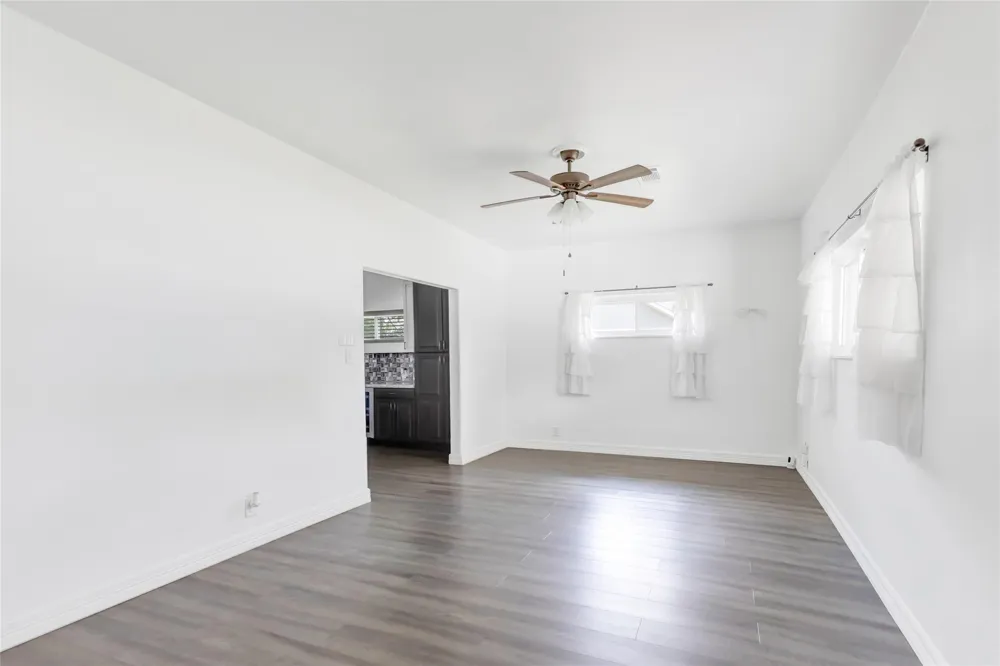 103 W Barrow Street Dayton, TX 77535