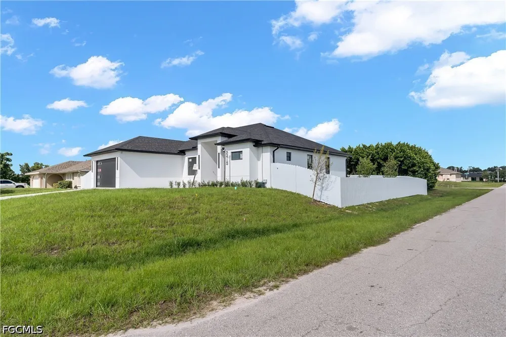 NE 22nd Place Cape Coral, FL 33909