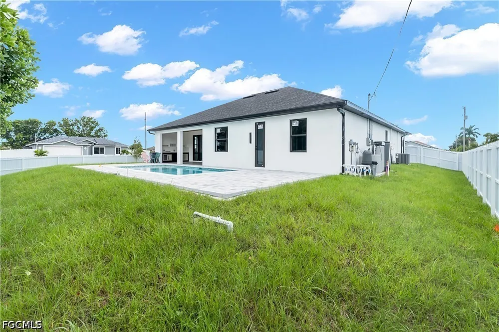 NE 22nd Place Cape Coral, FL 33909