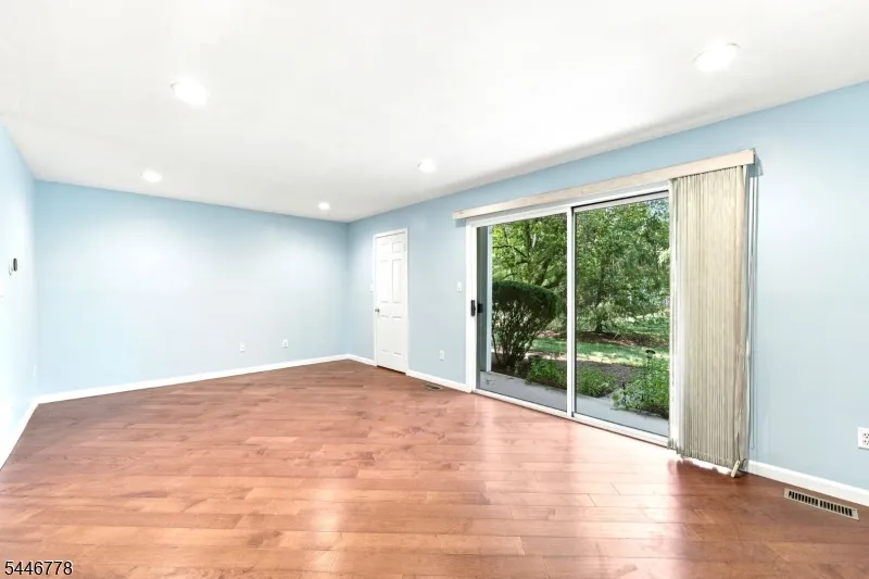 350 Greenfield Rd Bridgewater, NJ 08807