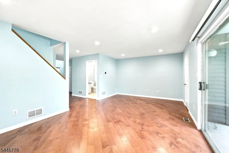 350 Greenfield Rd Bridgewater, NJ 08807